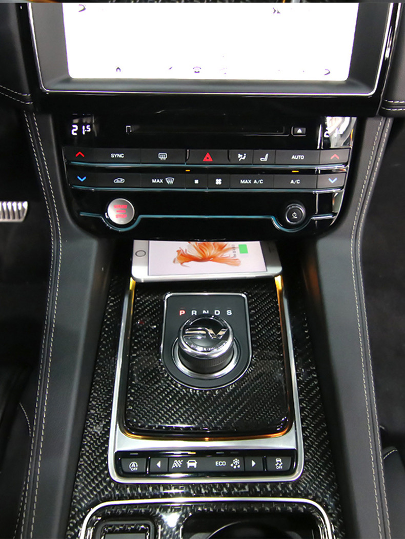 Wireless Phone Charger Pad - Caricabatterie Wireless per auto da 15W